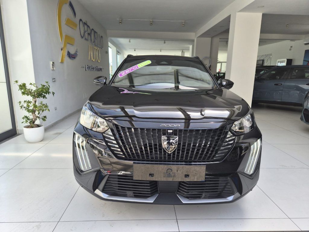 Peugeot 2008 Hybrid 145 e-DCS6 Allure tua da €30 imagem 2