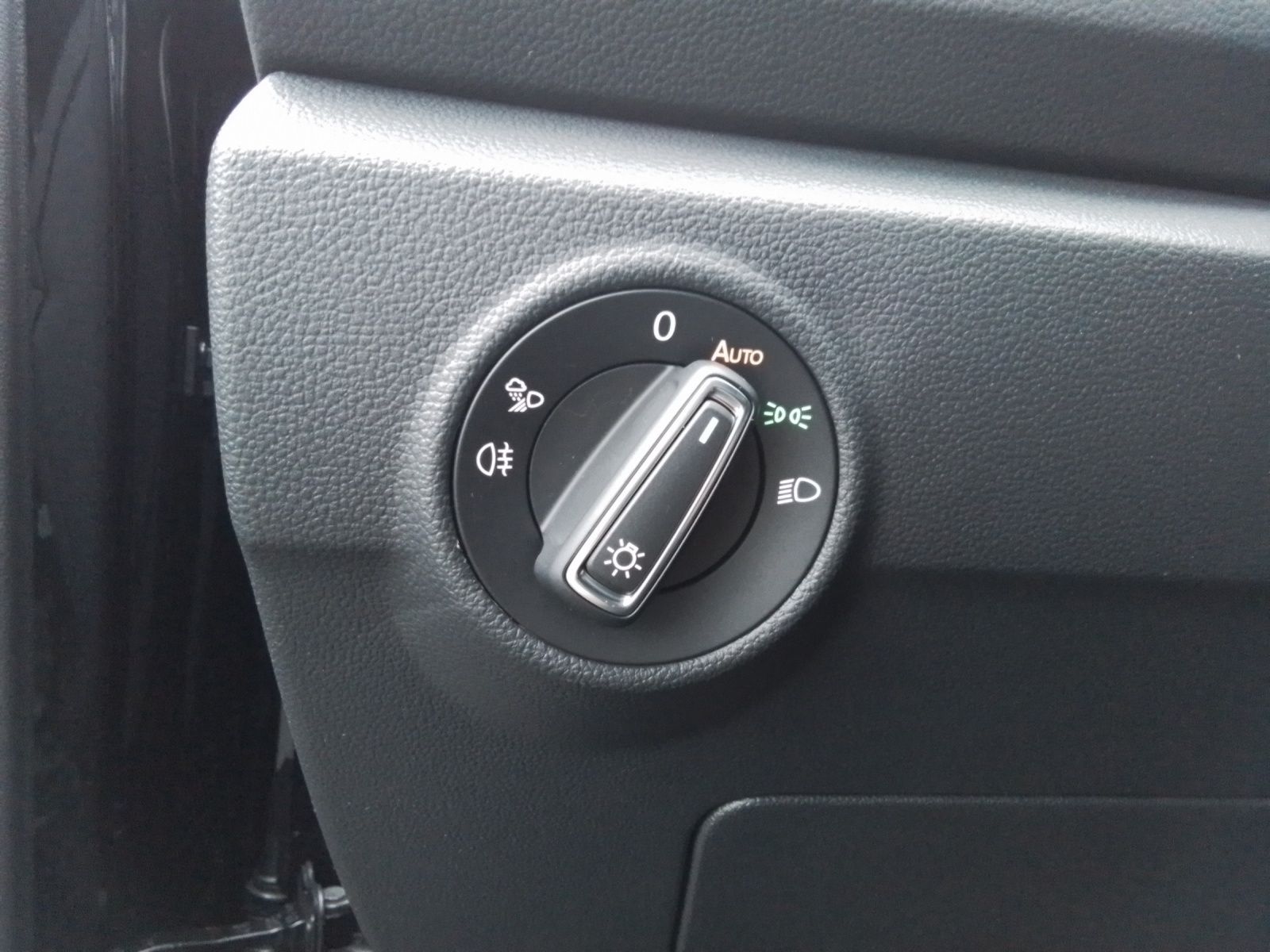 Fahrzeugabbildung Volkswagen T-Roc Style TSI DSG