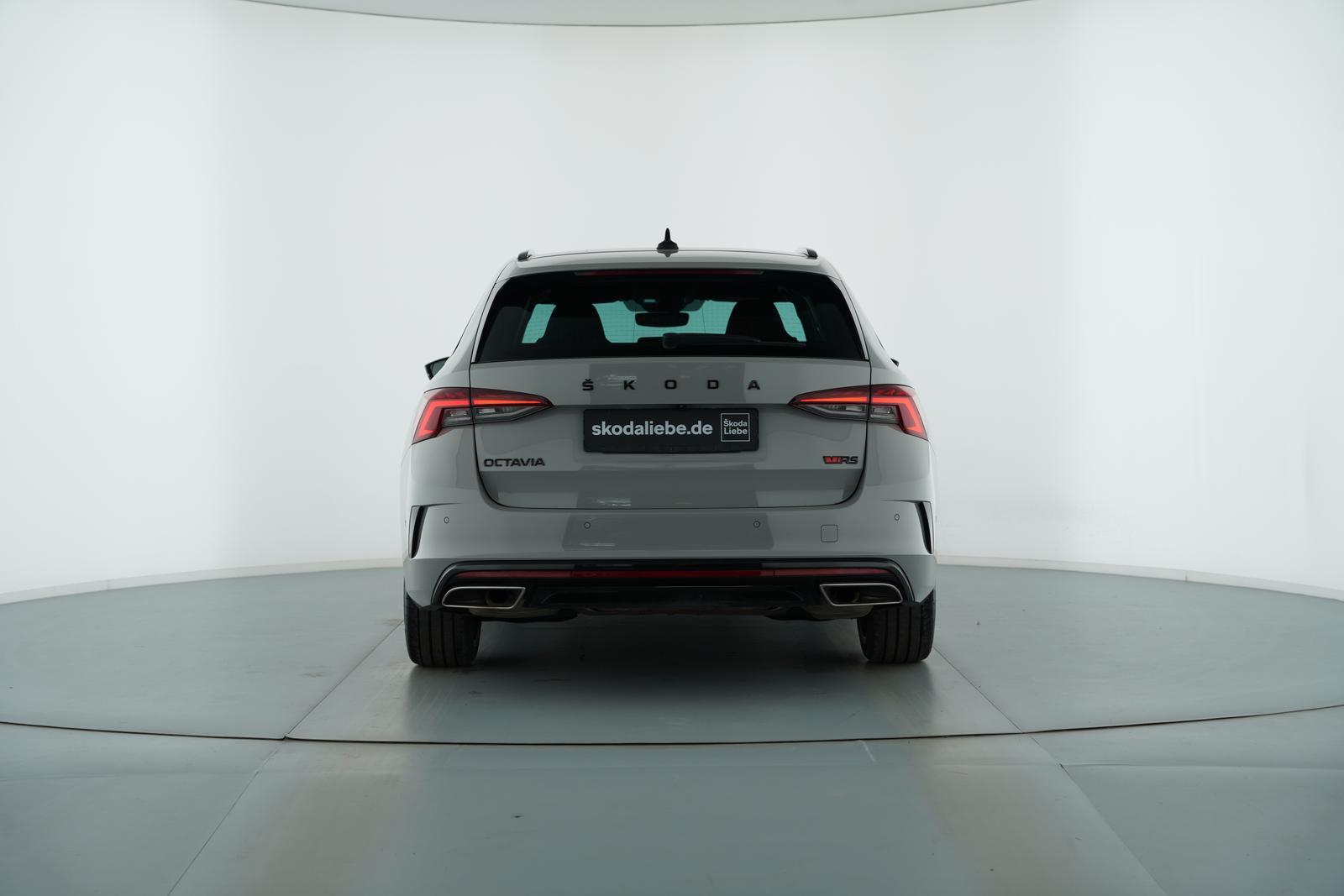 Skoda OCTAVIA COMBI RS 2.0TSI DSG HEAD-UP+SCHECKHEFT
