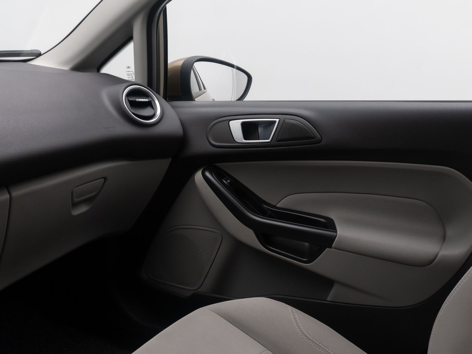 Fahrzeugabbildung Ford Fiesta Trend Aut PDC EasyDriver SoundPaket Stoff