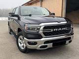 Dodge RAM 1500 Quad Cab 5.7 Hemi V8 BIGHORN - scheckheftgepflegte Dodge RAM