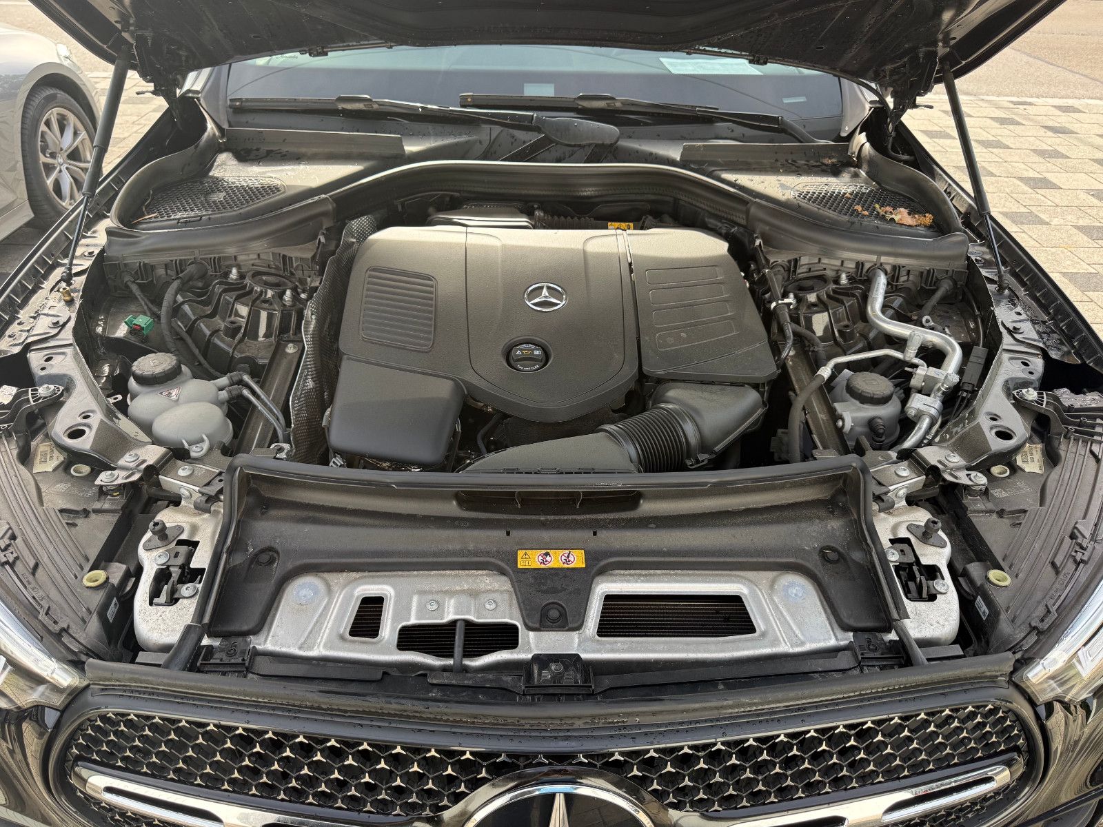Mercedes-Benz GLC 300 e 4MATIC Autom. AMG AHK LED foto 7