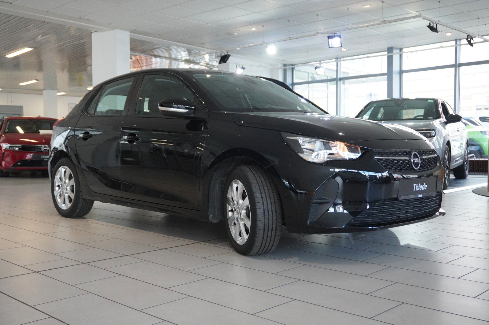 Fahrzeugabbildung Opel Corsa F 1.2 EDITION NAVI/KAMERA/TEMP./PDC/DAB+