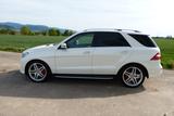 Mercedes-Benz ML 350 BlueTEC 4MATIC - - Mercedes-Benz ML 350: Bluetec