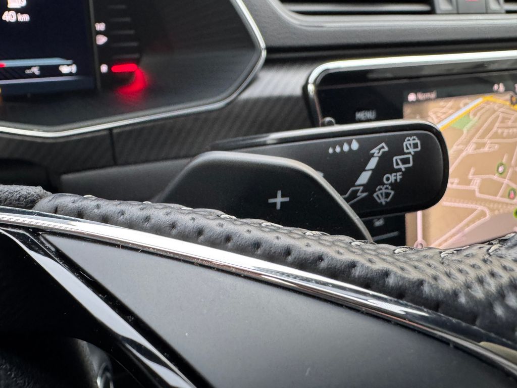 SKODA Superb Combi 2.0 TDI Sportline DSG SKODA Superb Combi 2.0 TDI Sportline DSG