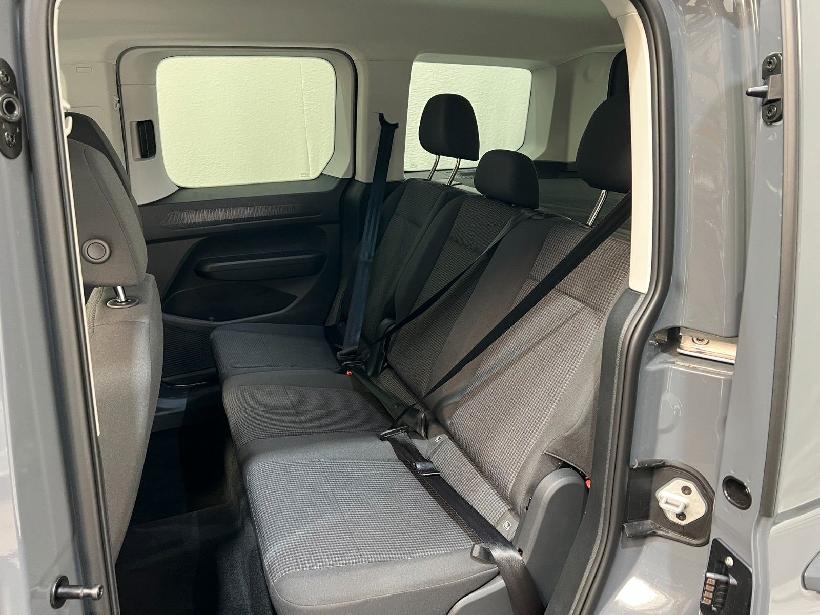 Fahrzeugabbildung Volkswagen Caddy 1.5 TSI /DSG/ACC/PDCh./Winterpaket