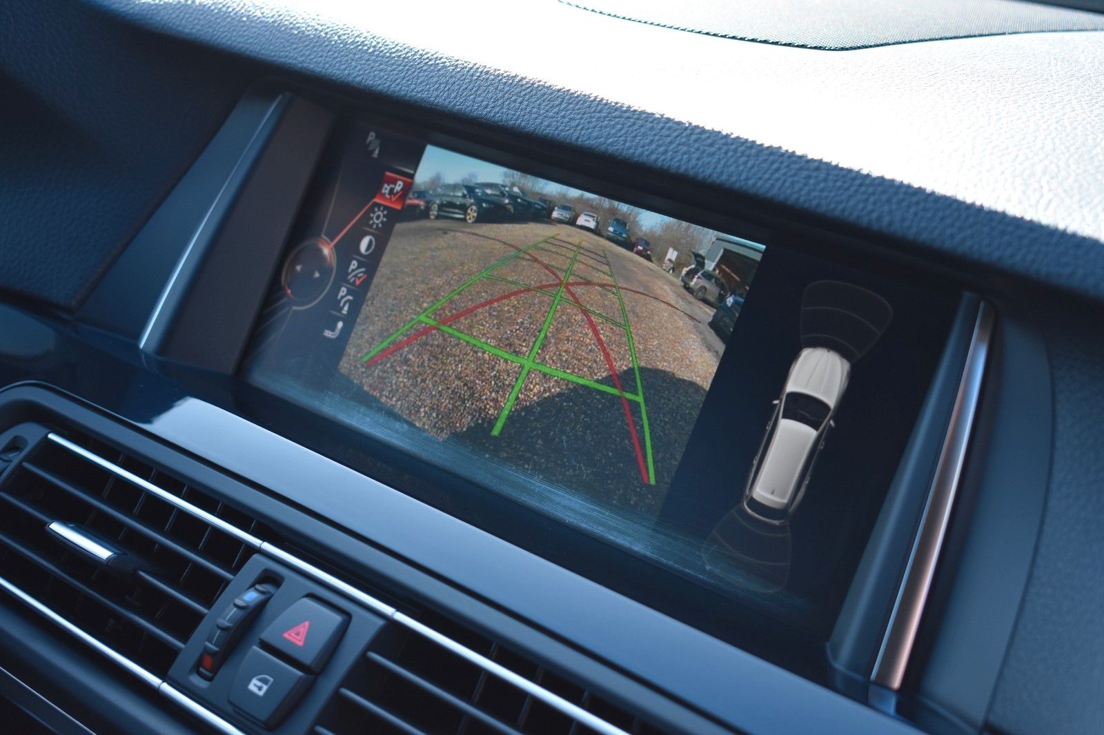 Fahrzeugabbildung BMW 530 d Touring ACC AHK HUD