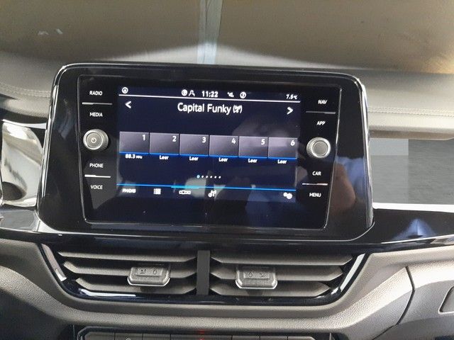 Fahrzeugabbildung Volkswagen T-Roc Black Style 1.5TSI AHK Matrix Massage