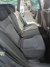 Volkswagen Passat Variant - 2
