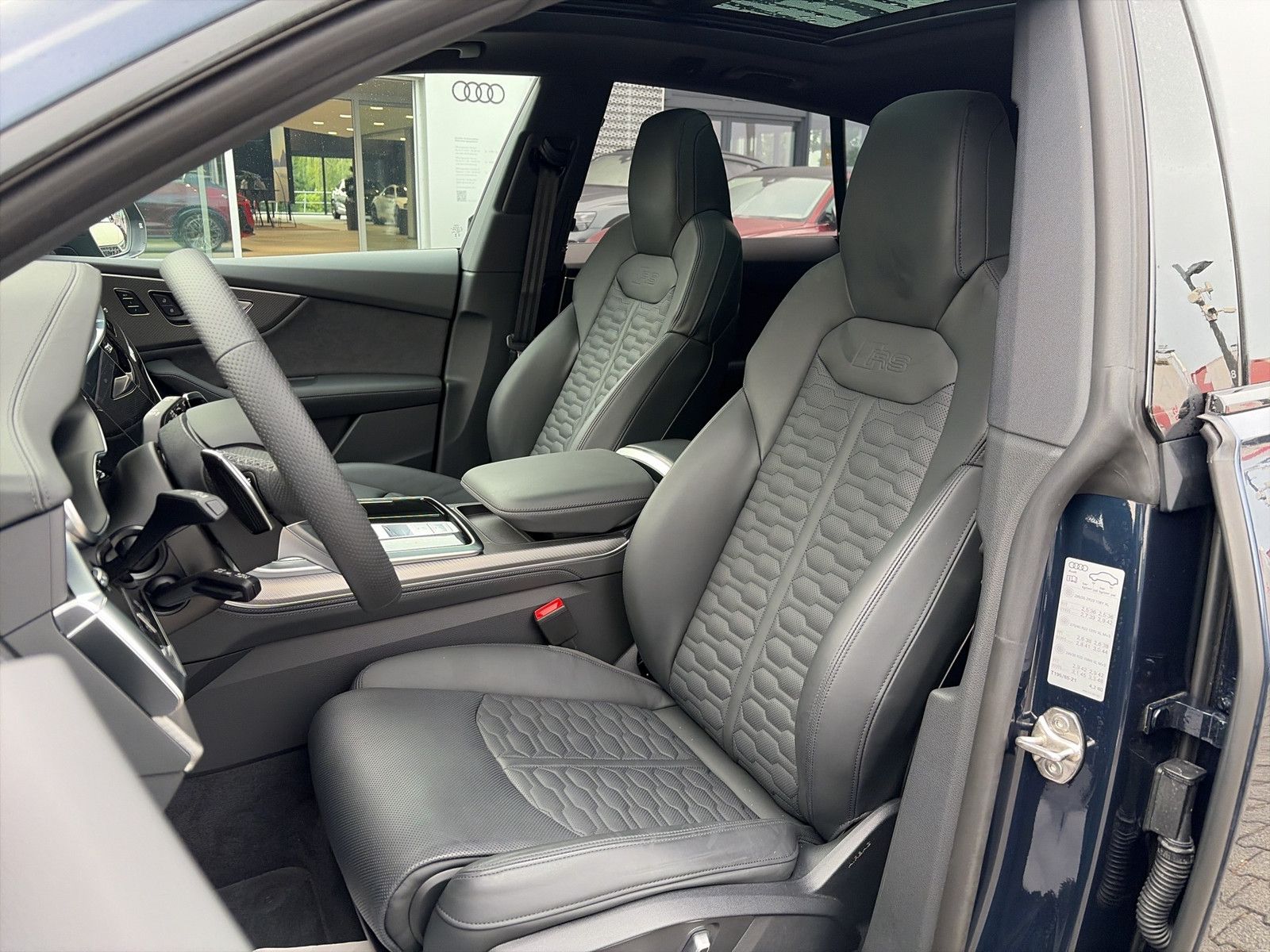 Audi RSQ8 Facelift Black RS-AGA Laser Night Pano 360 foto 21