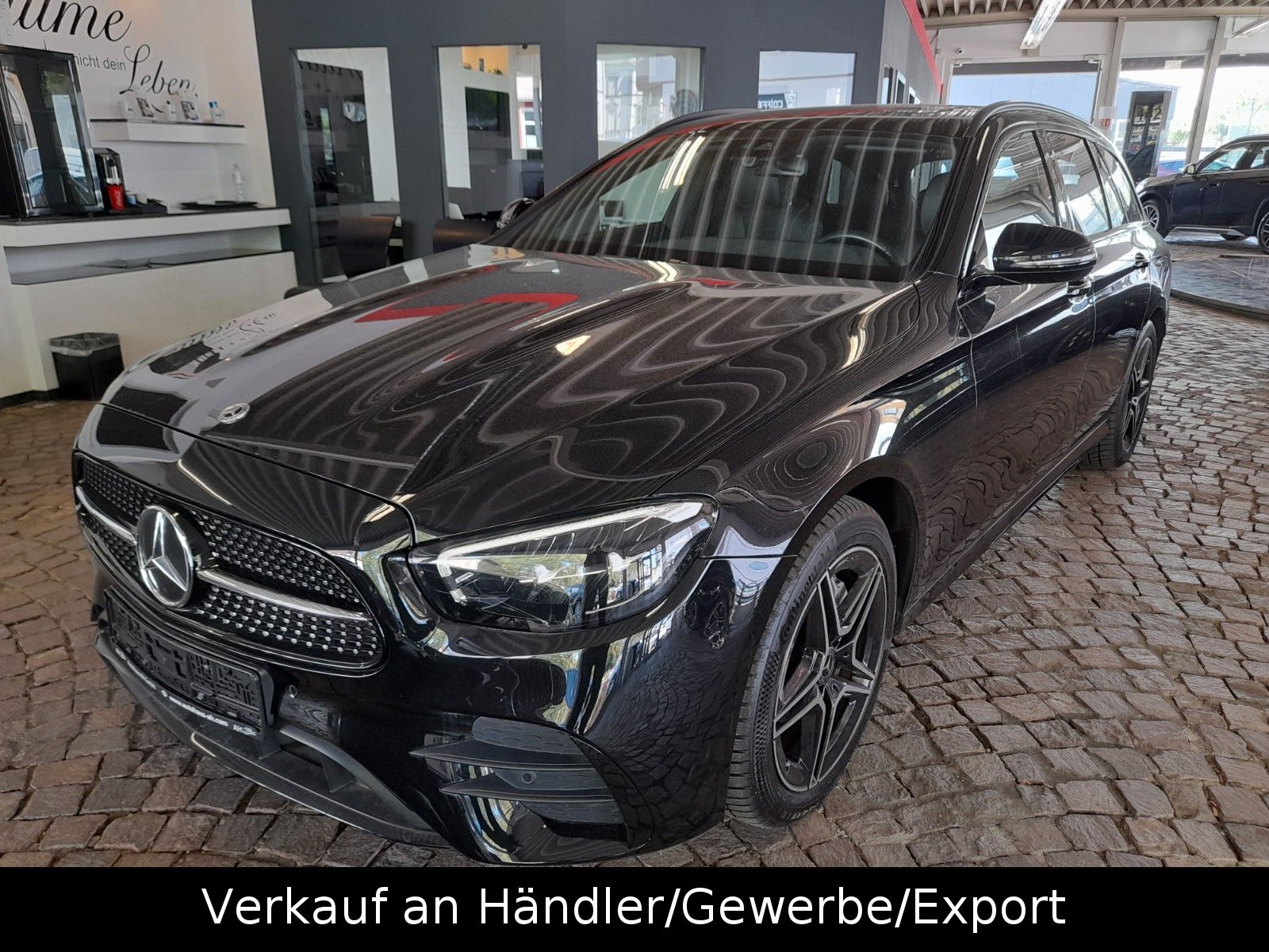 Mercedes E 300 - 1
