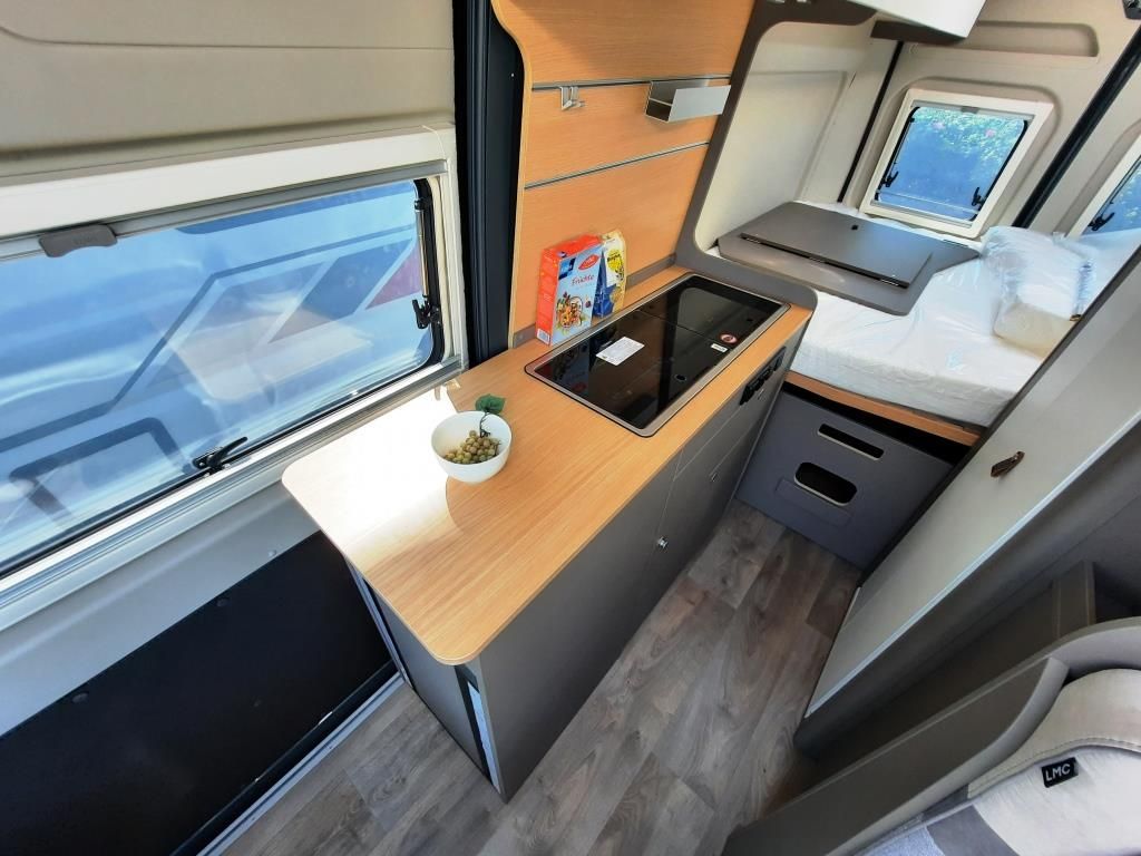 Fahrzeugabbildung LMC Innovan 600 Verfüg./Sparen Sie 11.275,- €