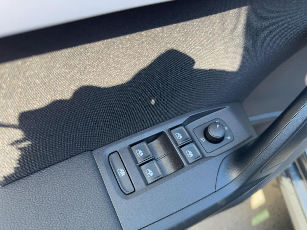 Fahrzeugabbildung SEAT Arona FR AUTOMATIK  NAVI  RÜCKFAHRKAMERA