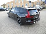 Volvo V60 B4 Benzin Ultra Dark Automatik - Volvo V60: Ultra Dark
