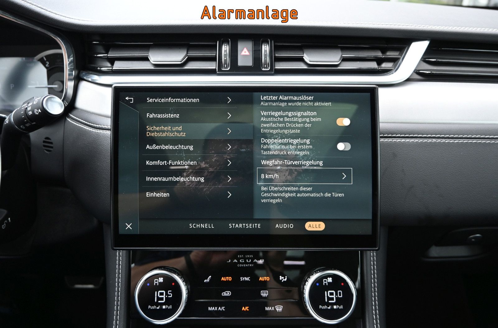 Fahrzeugabbildung Jaguar F-Pace D300 R-DYNAMIC SE AWD °ACC°AHK°HUD°PANO°