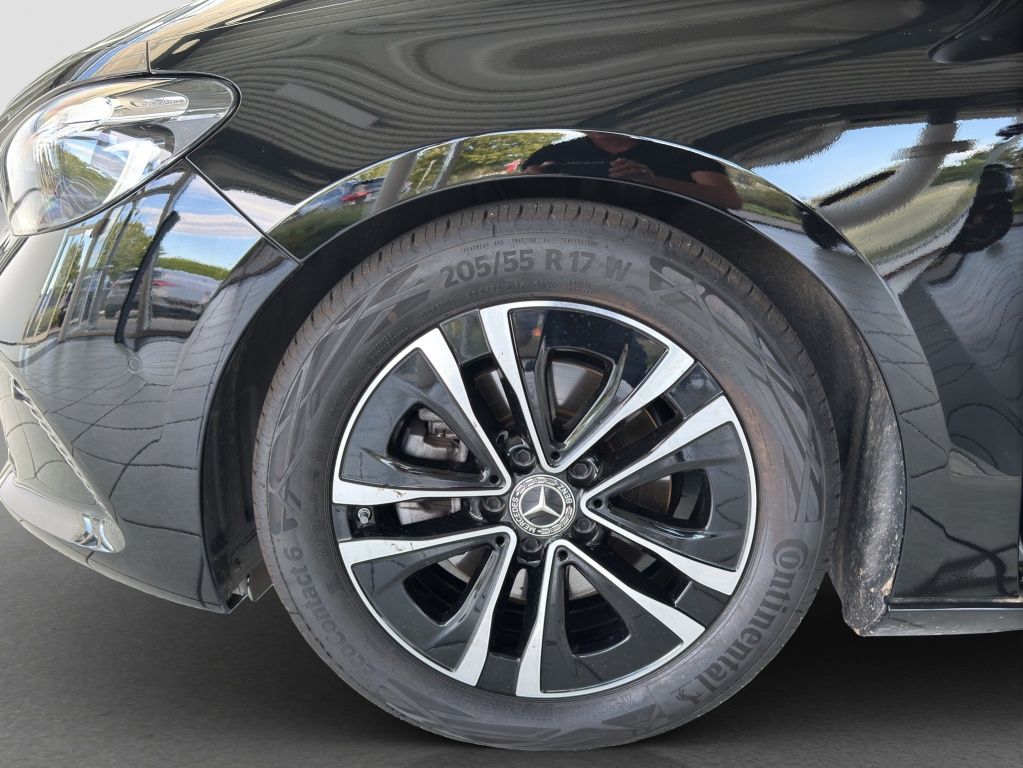 Fahrzeugabbildung Mercedes-Benz B 200 PROGRESSIVE*PANO*DISTR*KEYL*KAM 360°*SOUND