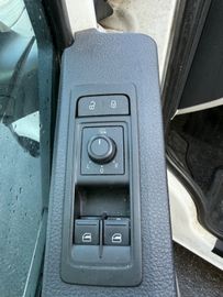 Volkswagen T6 Transporter - 11