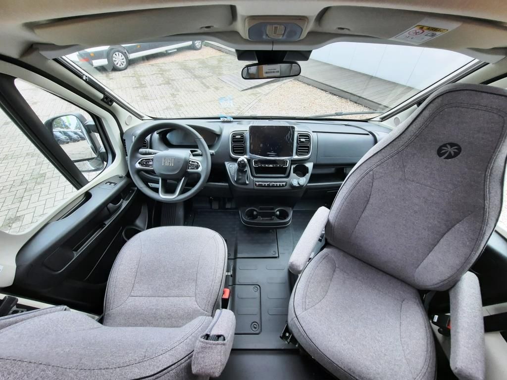 Fahrzeugabbildung Sunlight V 67S ADVENTURE EDITION Verfüg./Sparen Sie 6.038