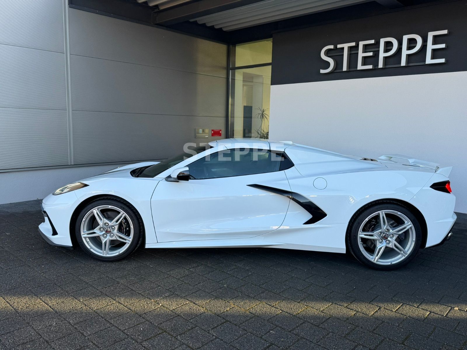 Corvette C8 Stingray Convertible 3LT EU-Modell Frontlift