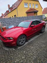 Ford Mustang - Ford Mustang aus 2012: Cabrio