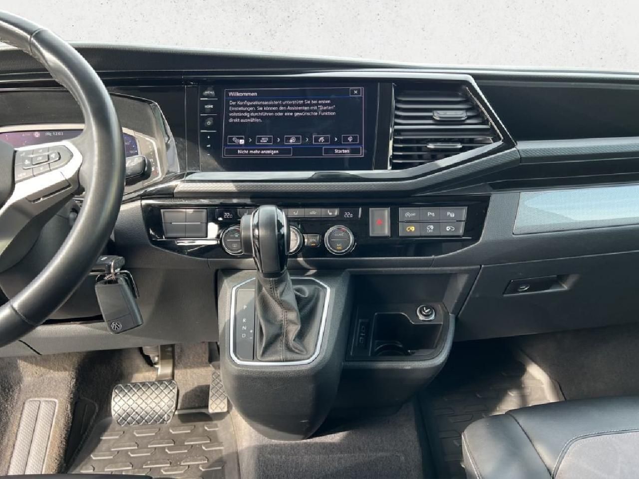 Volkswagen T6.1 Multivan Highline AHK ACC el. Schiebetüren foto 13