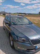 Skoda Superb 2,0 Tdi - Skoda Octavia: Super