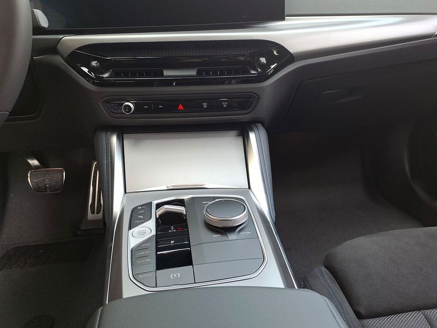 BMW 218 - Bild 15