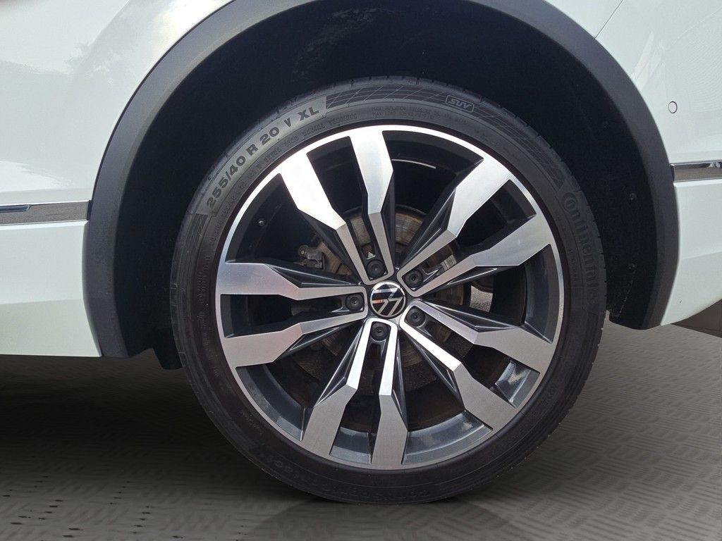 Volkswagen Tiguan R-Line 4 Mot. TDI DSG NaviPro AHK Matrix foto 3