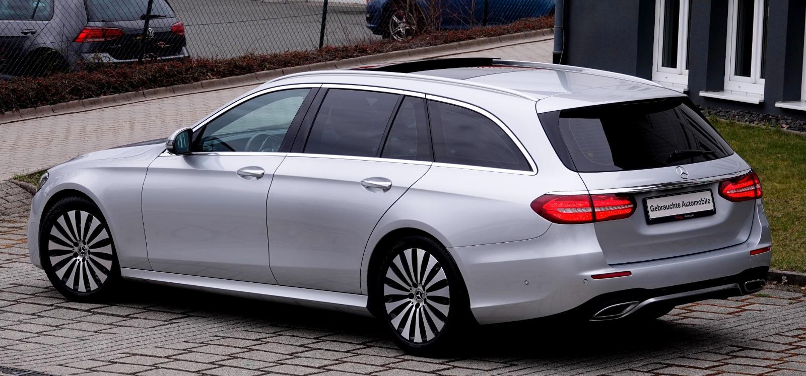 Mercedes-Benz E 300d T *AMG* KAM 360°* PANORAMA *BURMESTER