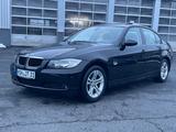 BMW 320d -e90