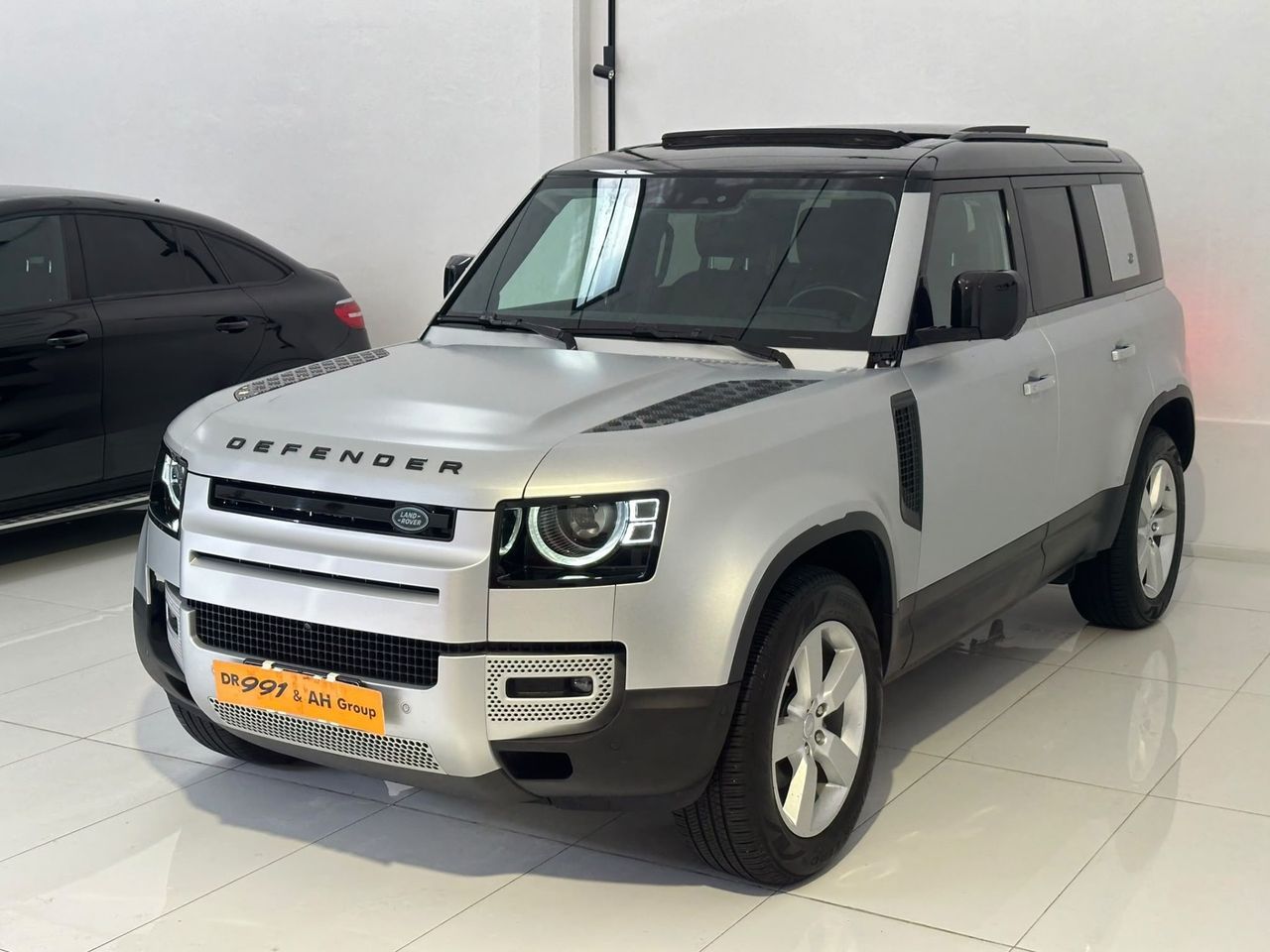 Land Rover Defender 110 2.0 SD4 240CV AWD Auto F imagem 2