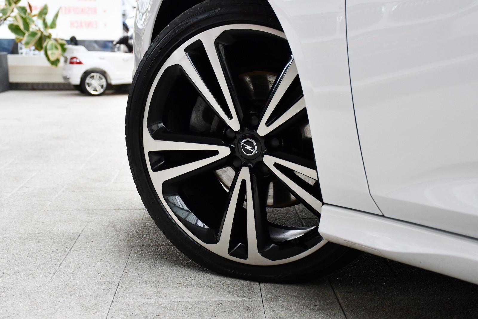 Opel Insignia B Grand Sport Innovation 4x4 OPC Ahk