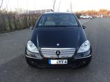 Mercedes-Benz A 200 Turbo ; Scheckheft ; Tiefer ; 18 Zoll ; AZ - Mercedes-Benz A-Klasse: Turbo