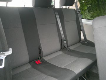 Volkswagen T6 Transporter Kombi