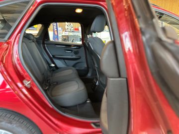 BMW 218 2 Active Tourer *ACC*PDC*NAVI*AHK*LED*Keyles