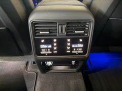 PORSCHE Cayenne Coupe Turbo GT PORSCHE Cayenne Coupe Turbo GT