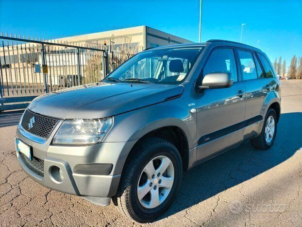 Suzuki Grand Vitara 2.0 crdi 5 porte