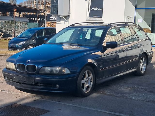 BMW 525i A Exclusive touring Benzin/Gas