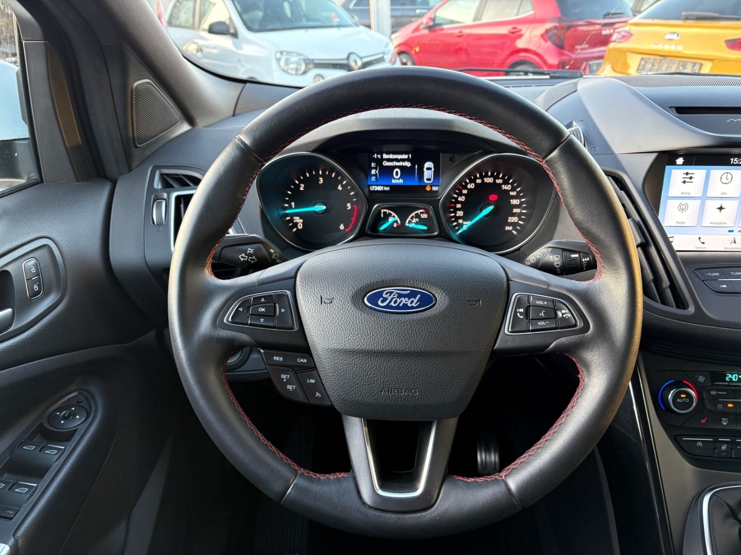 Fahrzeugabbildung Ford Kuga ST-Line Navi PDC SHZ Lenkradhzg BiXenon