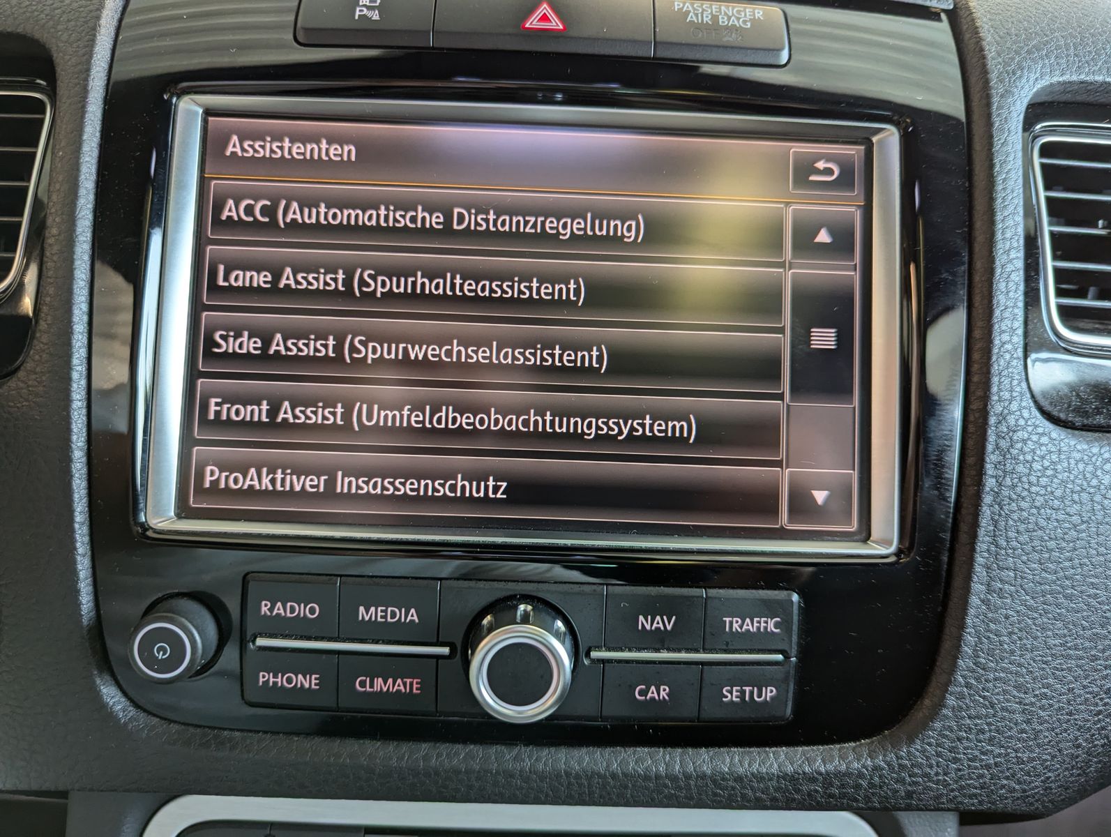 VW Touareg V6 TDI Pano Bi-Xen Memory DYNAUDIO StHz - Image 31