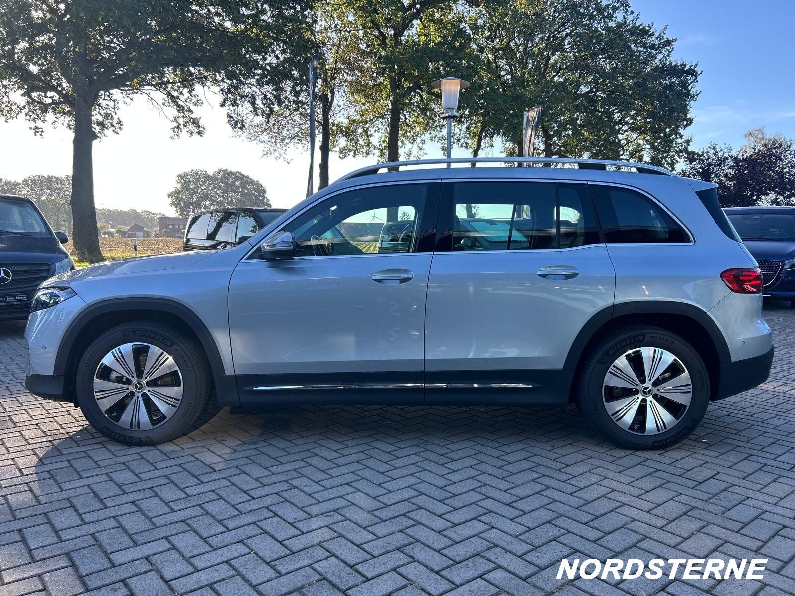 Mercedes-Benz EQB 350 4MATIC PROGRESSIVE AHK KAMERA LEDKlima foto 2