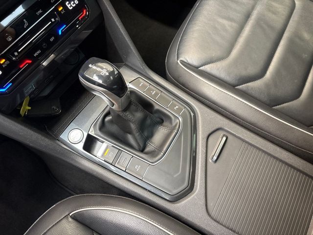 Tiguan 1.4 TSI Elegance eHybrid MATRIX+PANO+KAM+