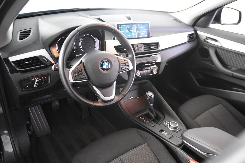 BMW X1 sDrive18i *1.Hand*Navi*Kamera*EHK* foto 12