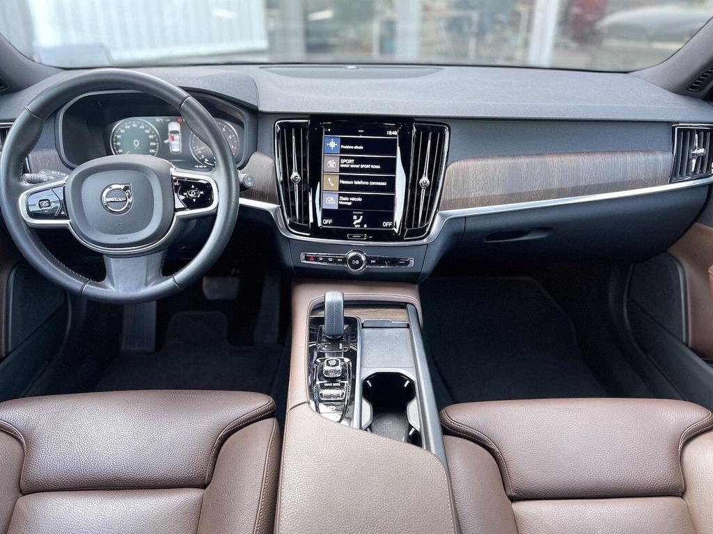 Volvo V90 Cross Country