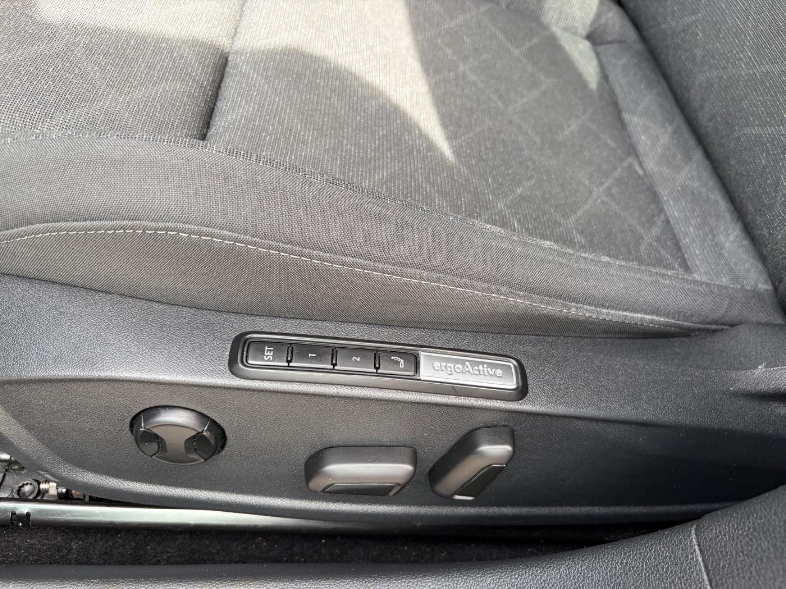 Volkswagen Golf VIII Lim. Life/ACC/KAMERA/ASISS/I HAND, миниатюра 15
