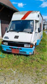 Renault Master T35 Wohnmobil / Oldtimer - Renault Master mit Benzin-Antrieb