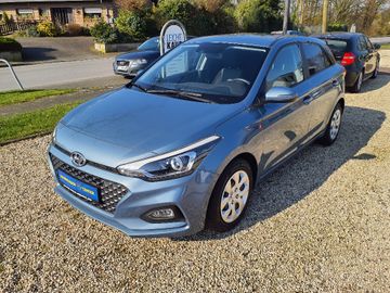 Fotografie Hyundai i20 1.2 Comfort Plus - GAS,SHZG,R.KAMERA,APP