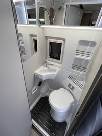 Westfalia Columbus 540 D 180PS 8G Schlafdach Solar SKYVIEW