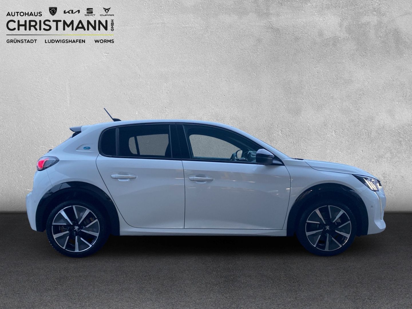 Fahrzeugabbildung Peugeot 208 e- GT Elektromotor 136 *Navi*Kamera*Sitzheiz