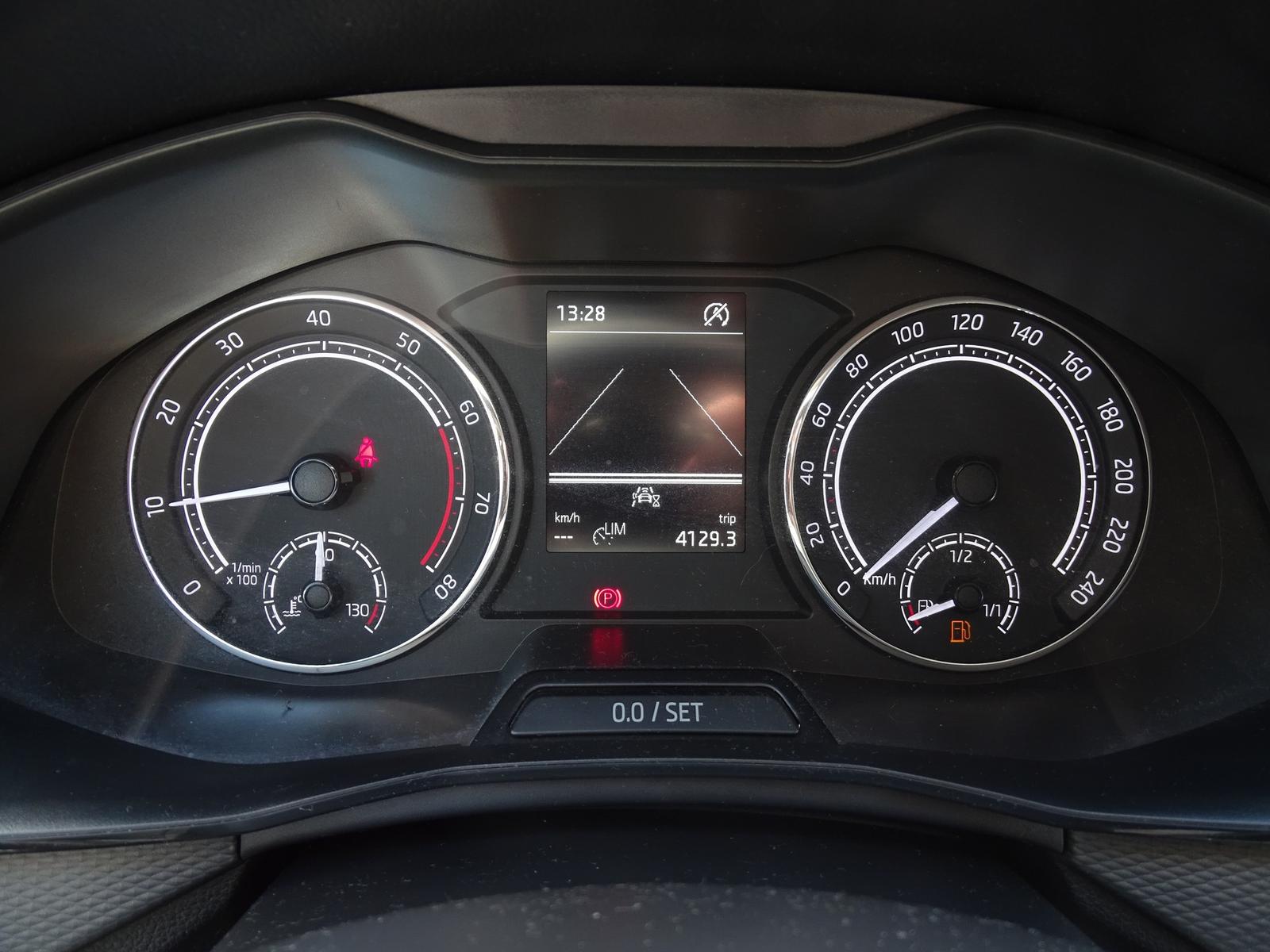 Skoda Scala 1.0 TSI LED Sitzheizung Klima PDC
